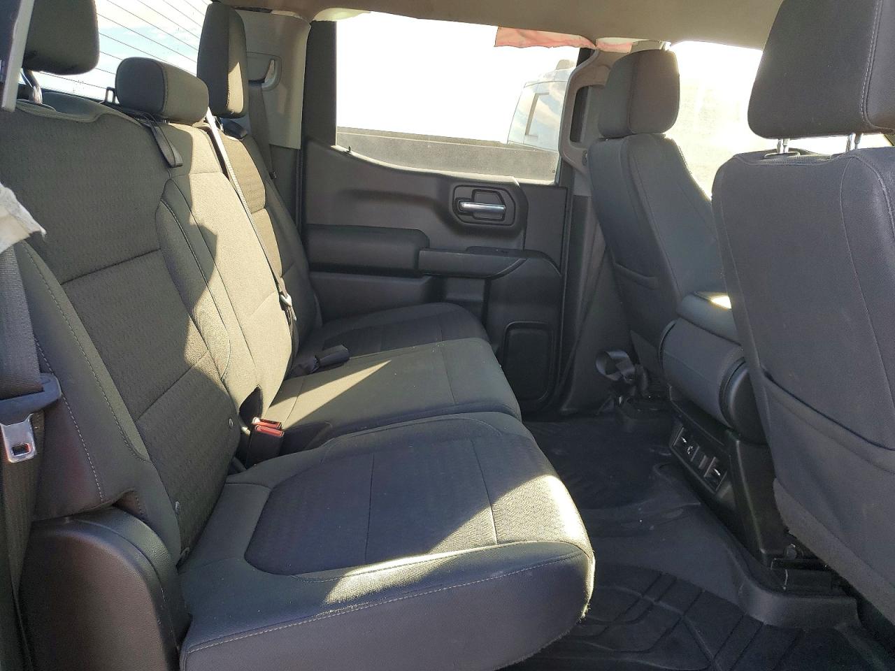 2019 CHEVROLET SILVERADO K1500 LT photo 10