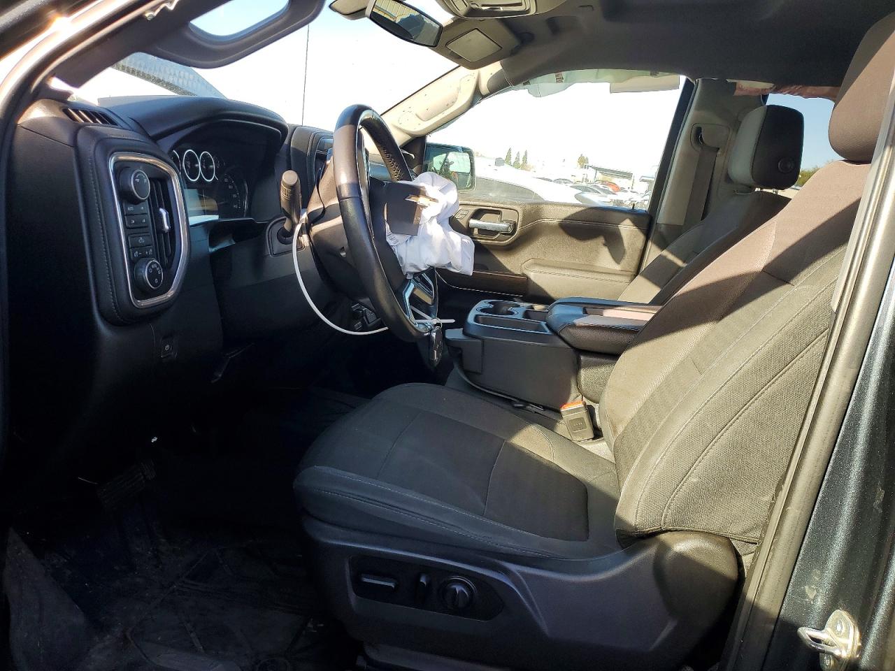 2019 CHEVROLET SILVERADO K1500 LT photo 7