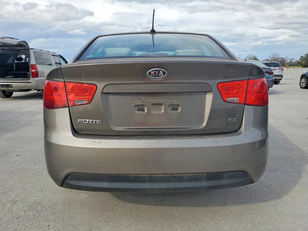 2010 KIA FORTE EX photo 6
