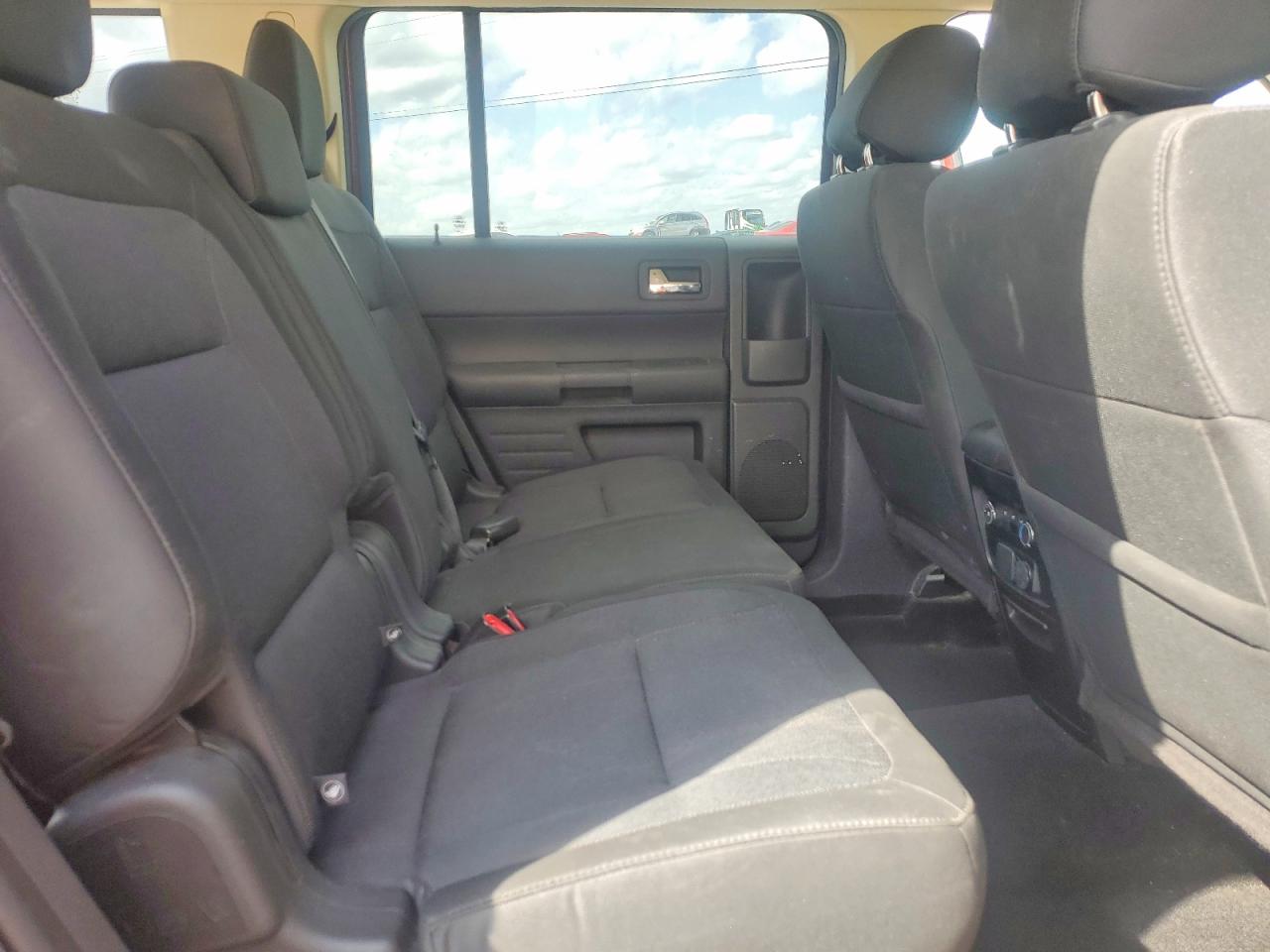 2014 FORD FLEX SE photo 10