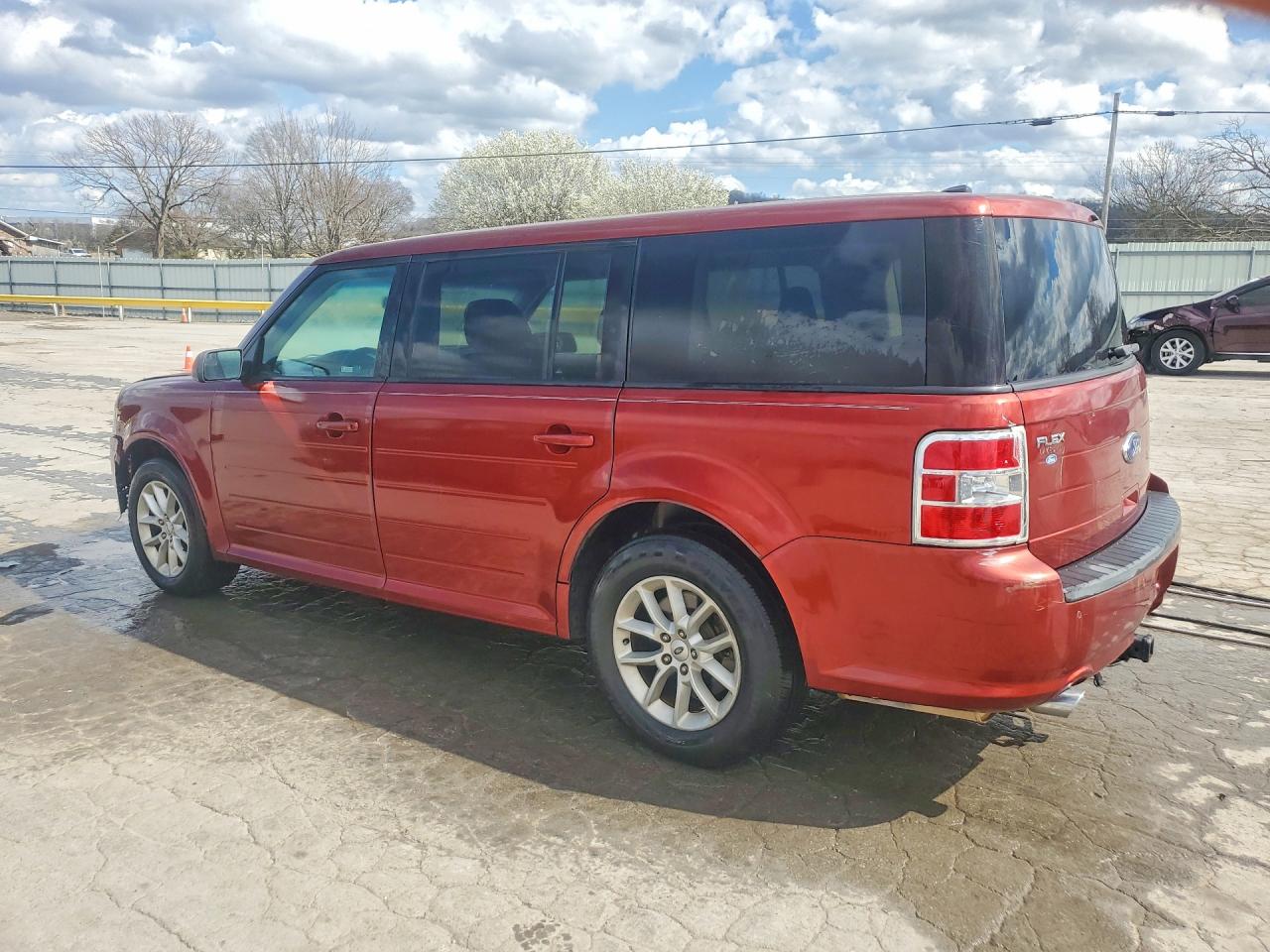 2014 FORD FLEX SE photo 2