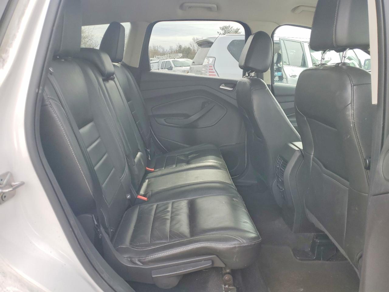 2015 FORD ESCAPE SE photo 11