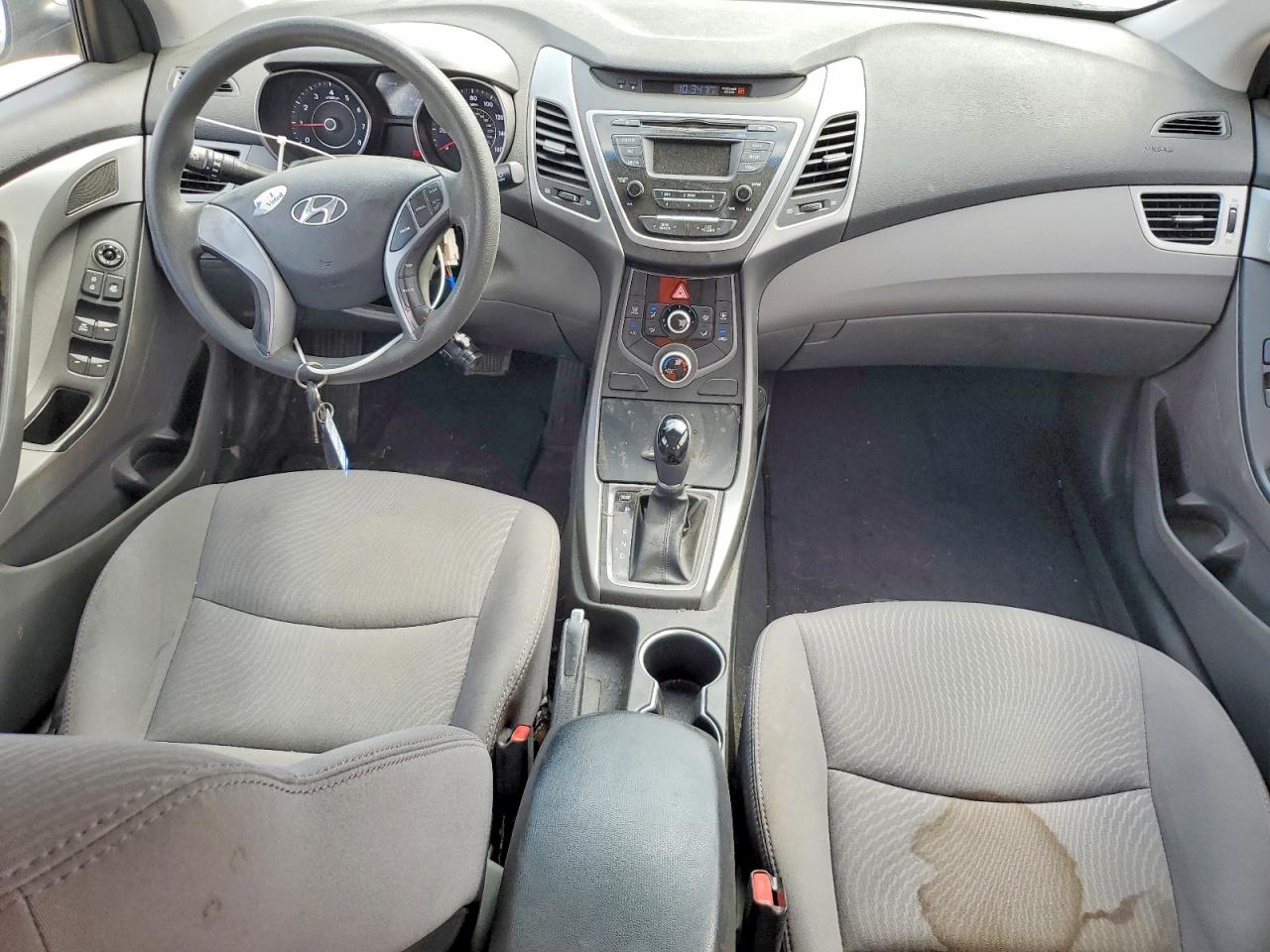 2016 HYUNDAI ELANTRA SE photo 8