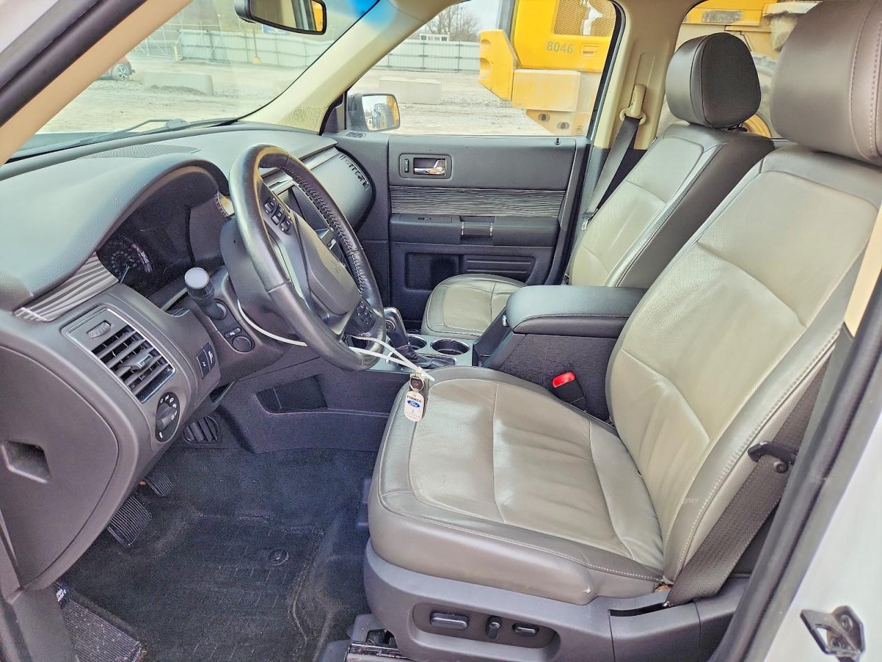 2016 FORD FLEX LIMITED photo 13