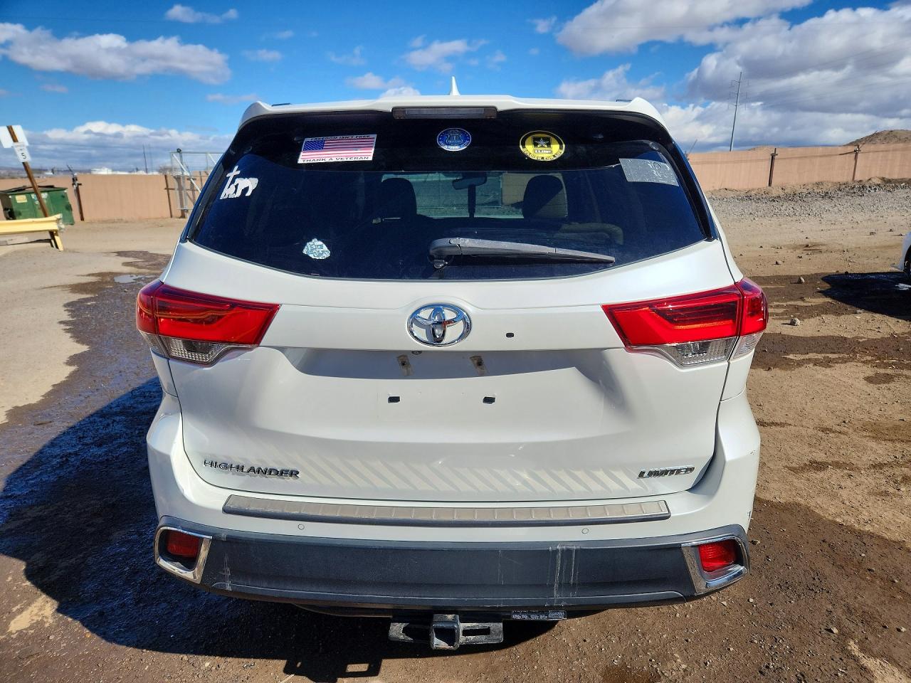 2018 TOYOTA HIGHLANDER LIMITED photo 11