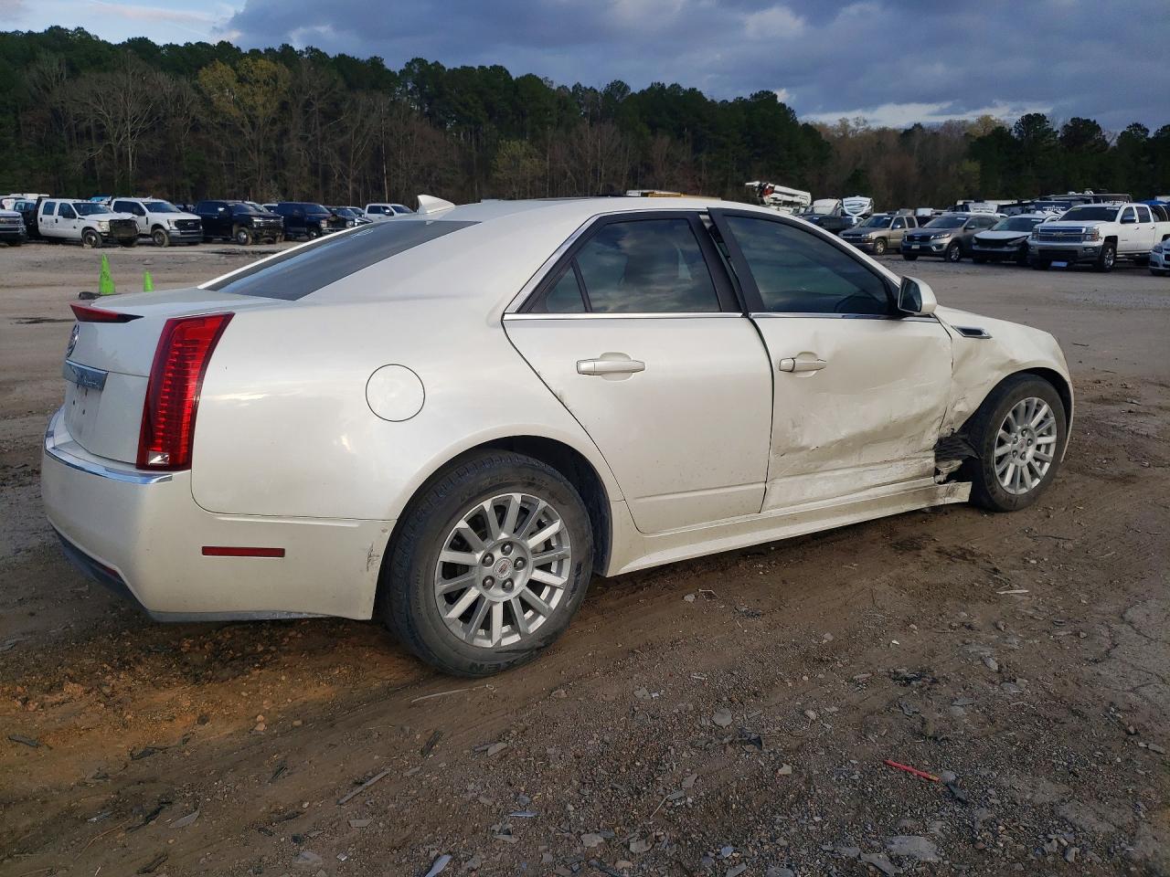 2011 CADILLAC CTS LUXURY COLLECTION photo 5
