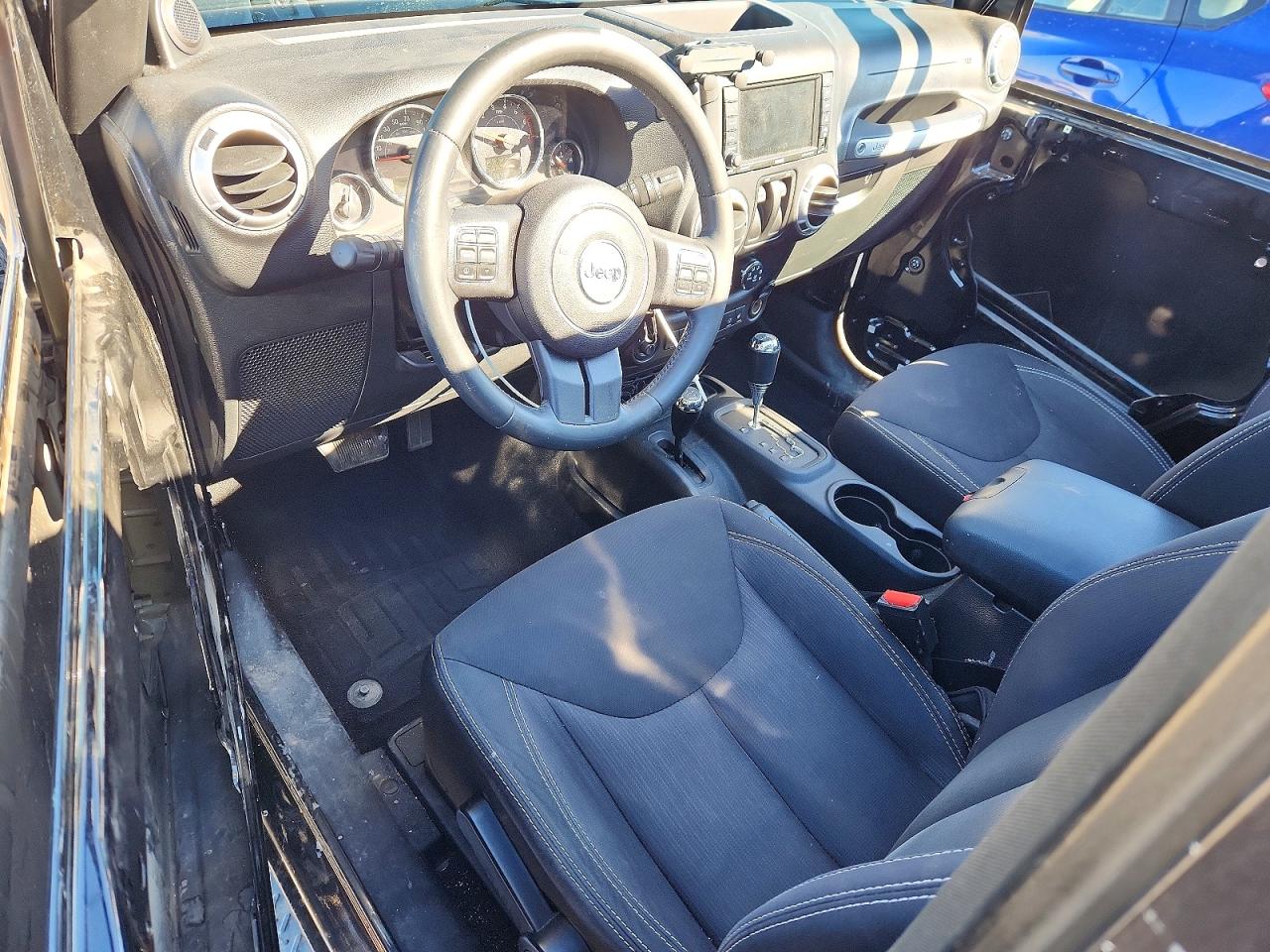 2014 JEEP WRANGLER SAHARA photo 15