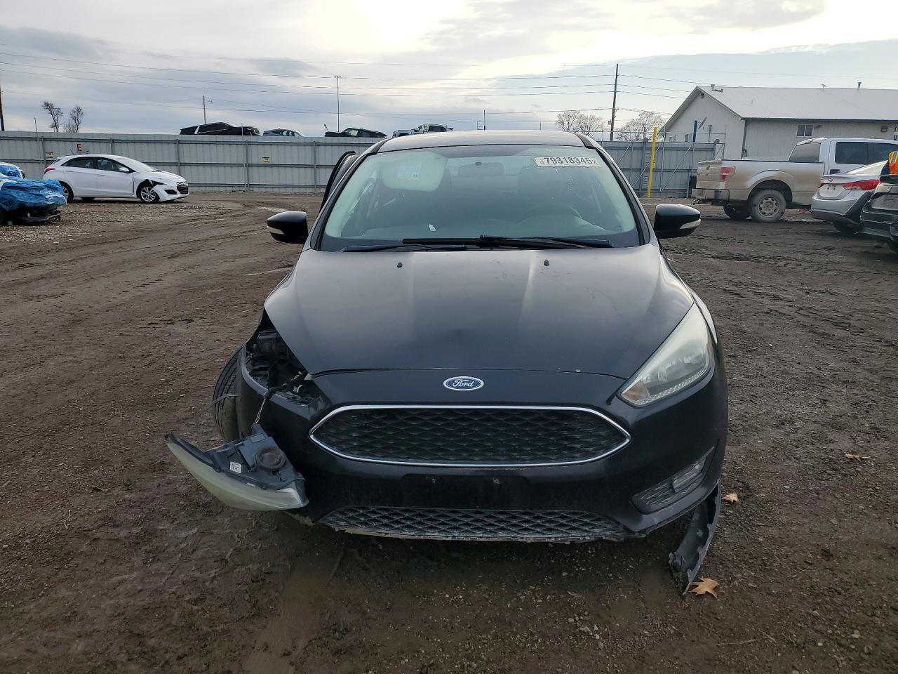 2015 FORD FOCUS SE photo 13