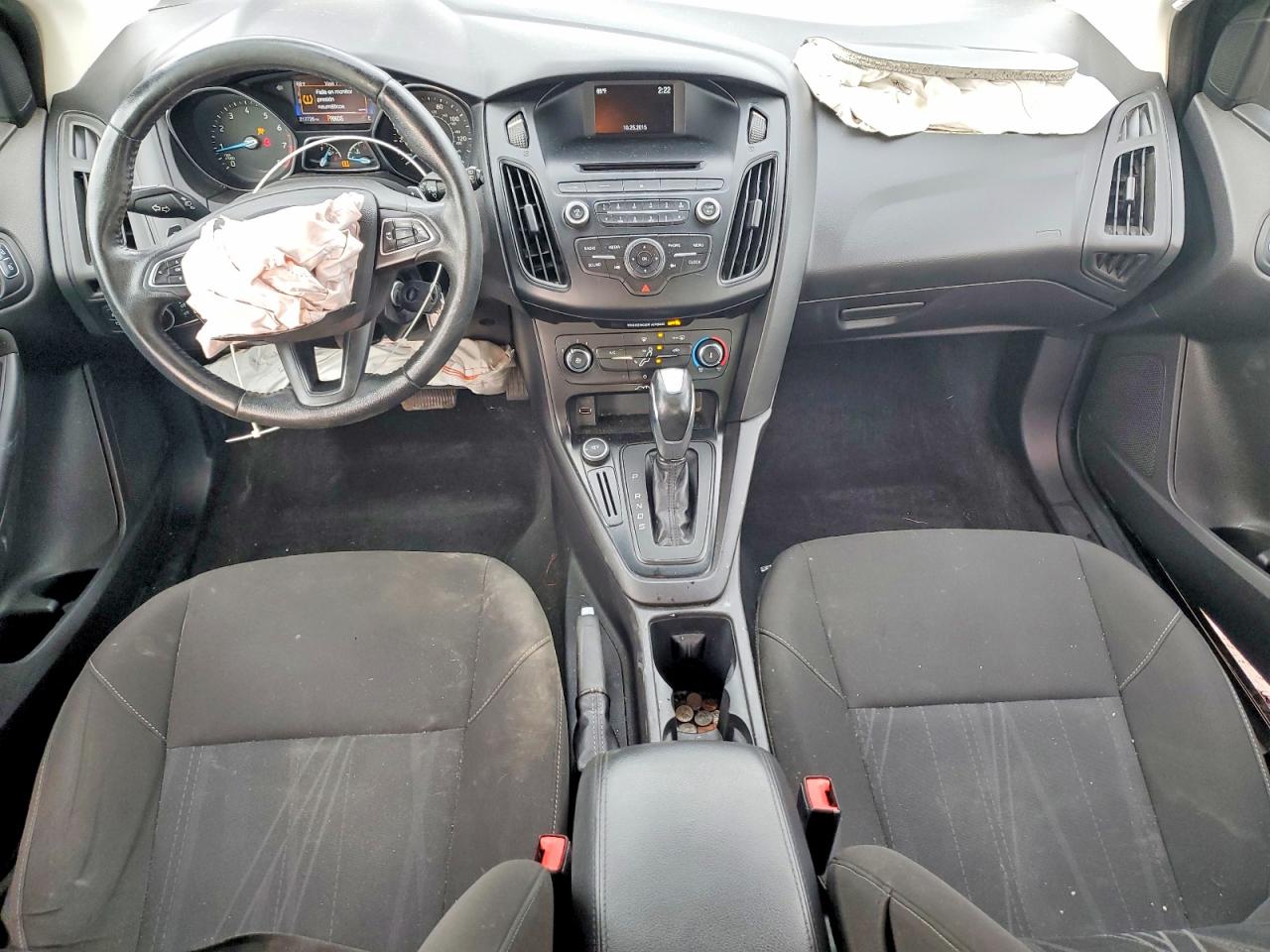 2015 FORD FOCUS SE photo 22