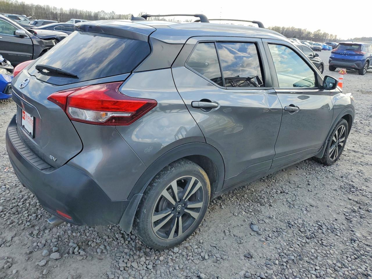 2019 NISSAN KICKS SV photo 3