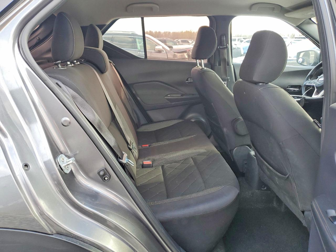2019 NISSAN KICKS SV photo 10