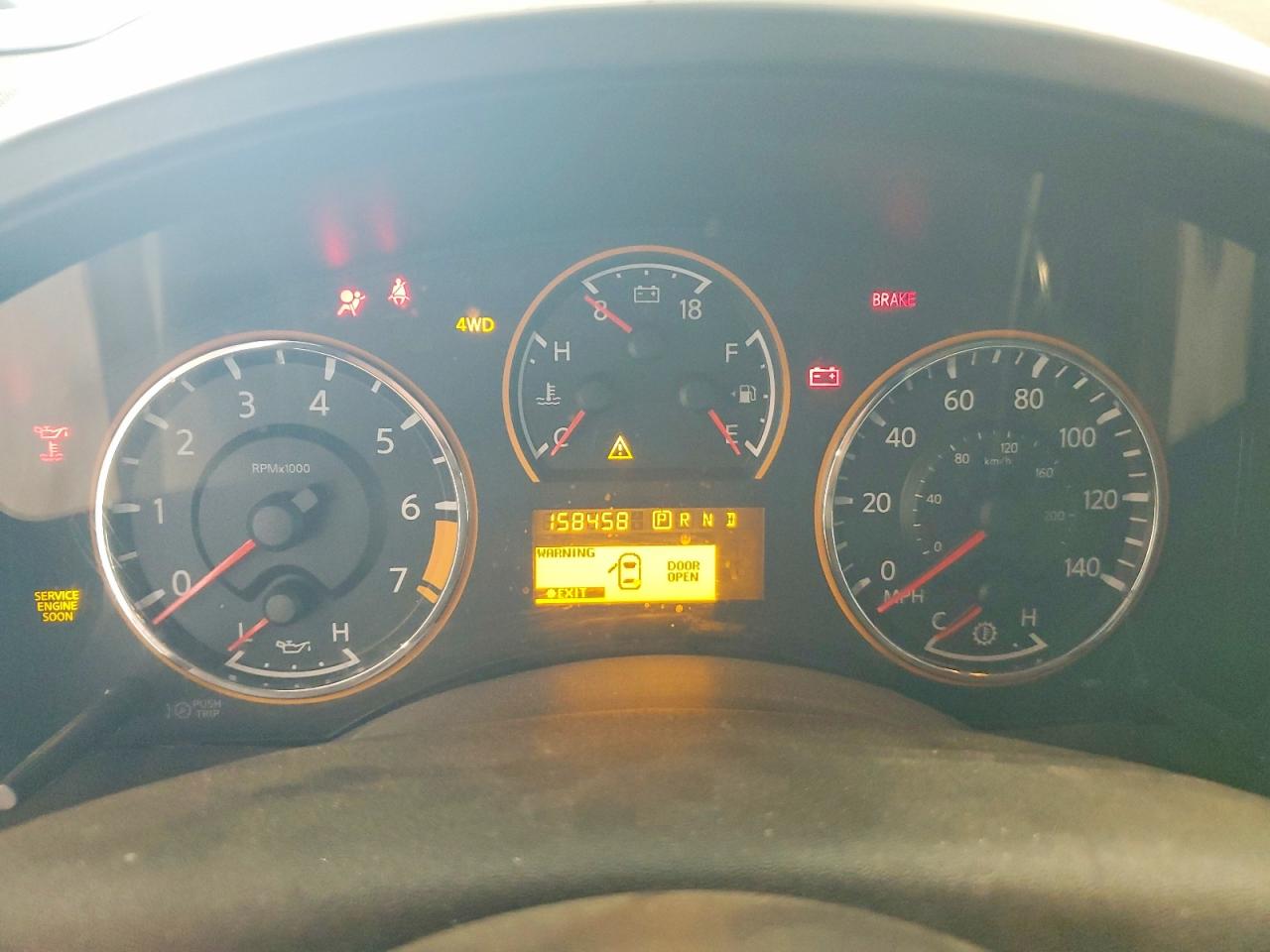 2010 NISSAN TITAN SE photo 9