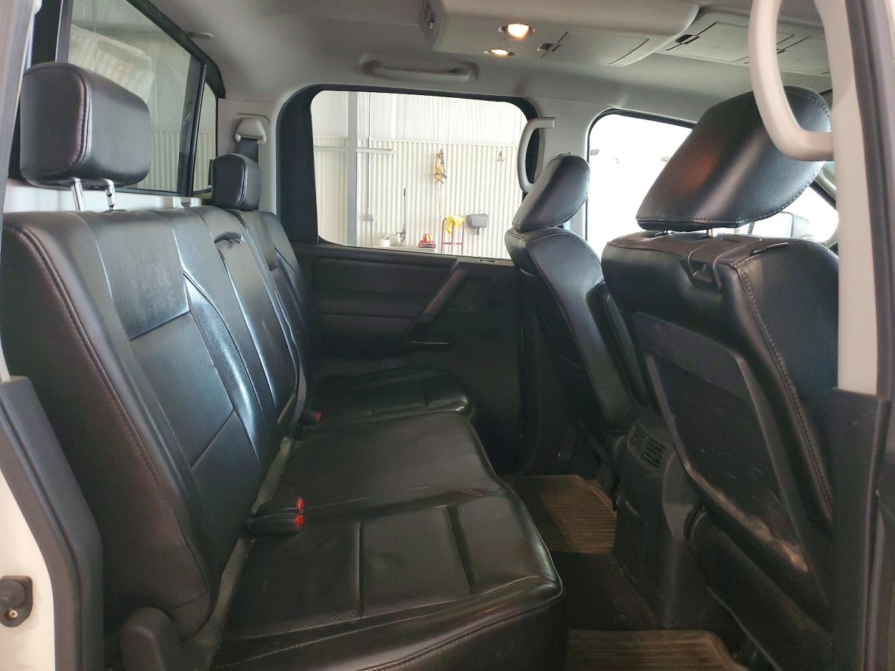 2010 NISSAN TITAN SE photo 10