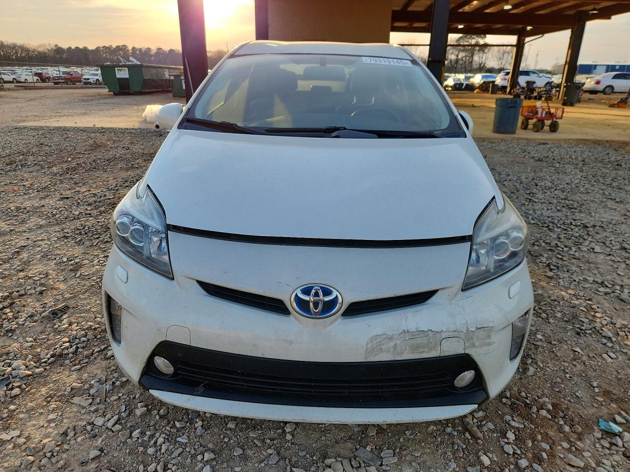 2015 TOYOTA PRIUS FIVE photo 5