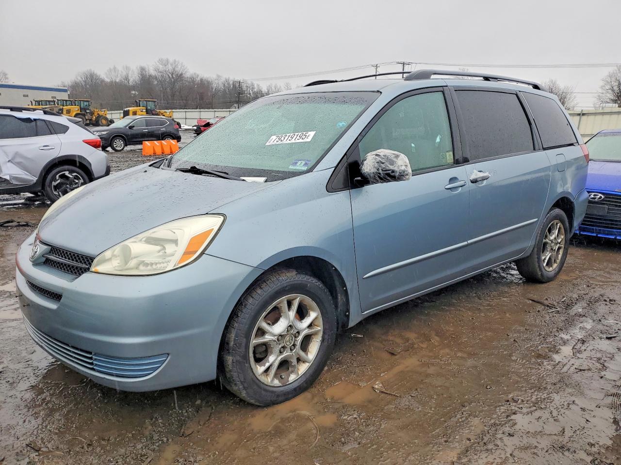 2004 TOYOTA SIENNA