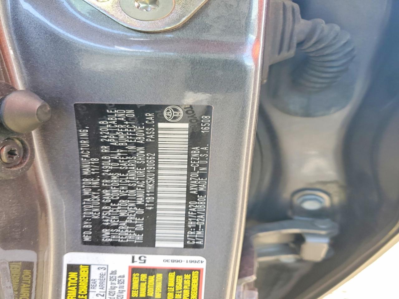 2019 TOYOTA CAMRY LE photo 34