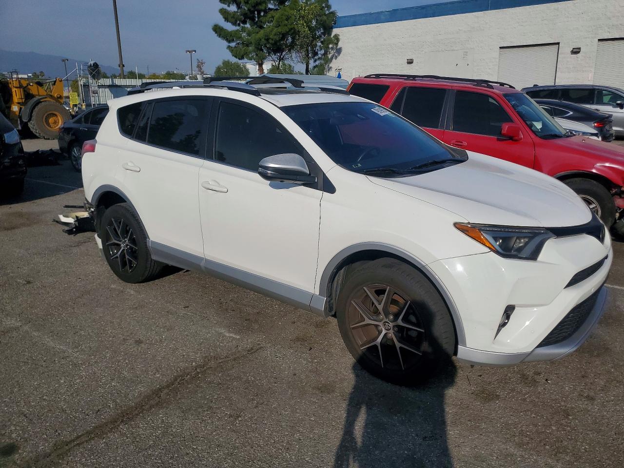 2016 TOYOTA RAV4 SE photo 7