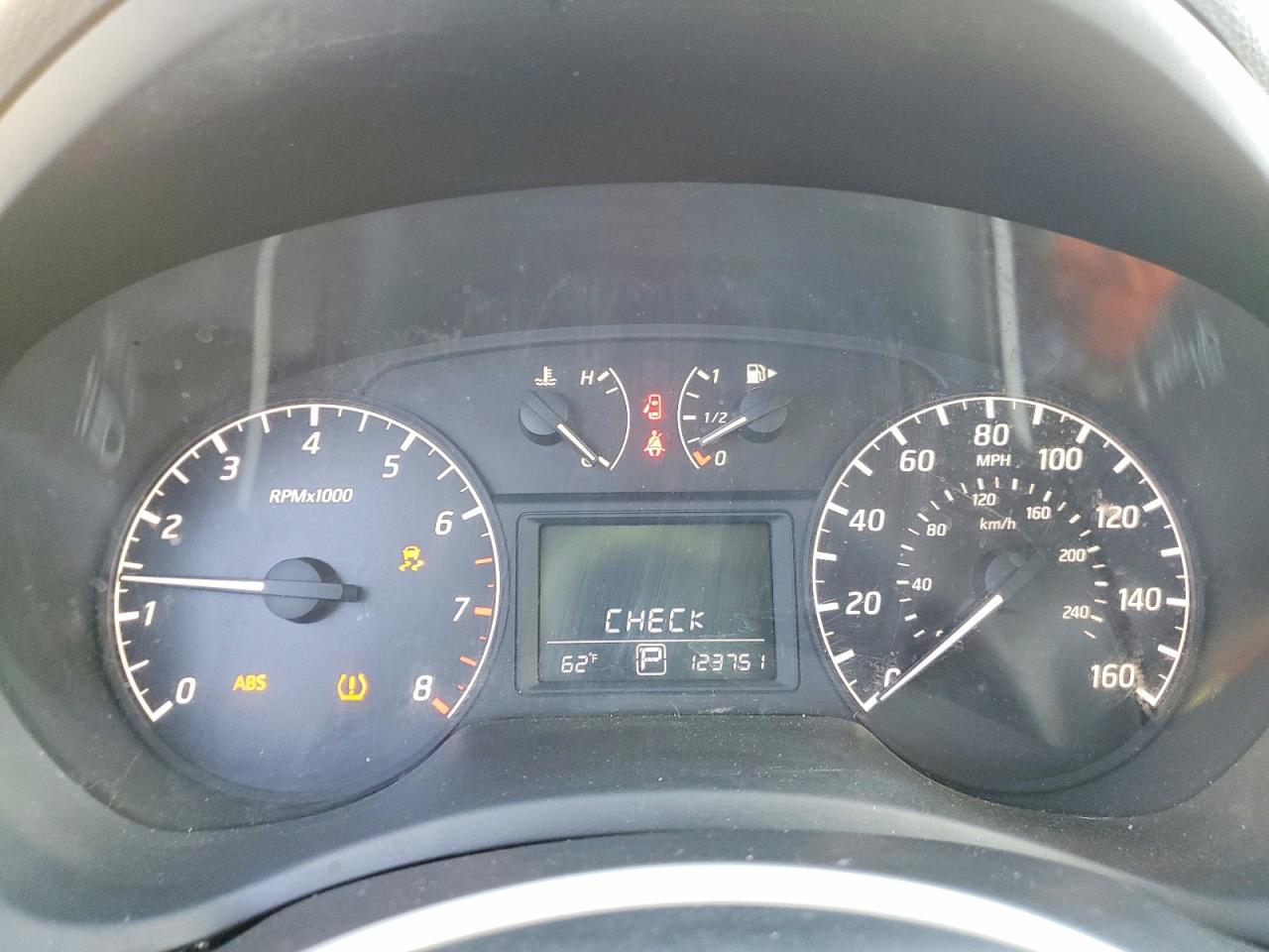 2014 NISSAN SENTRA S photo 17