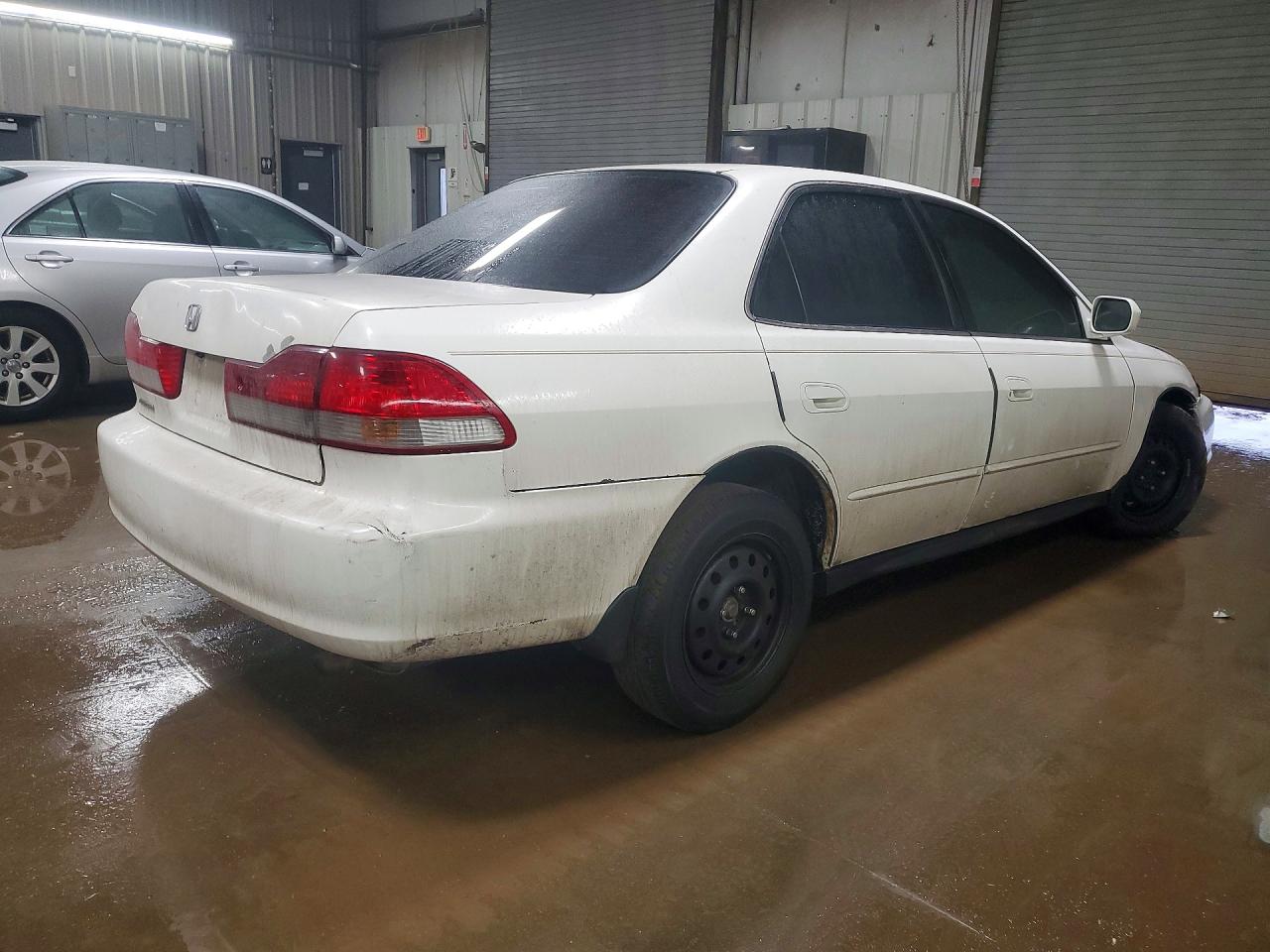 2002 HONDA ACCORD LX photo 3
