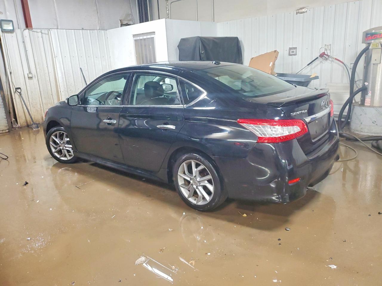 2015 NISSAN SENTRA SR photo 2