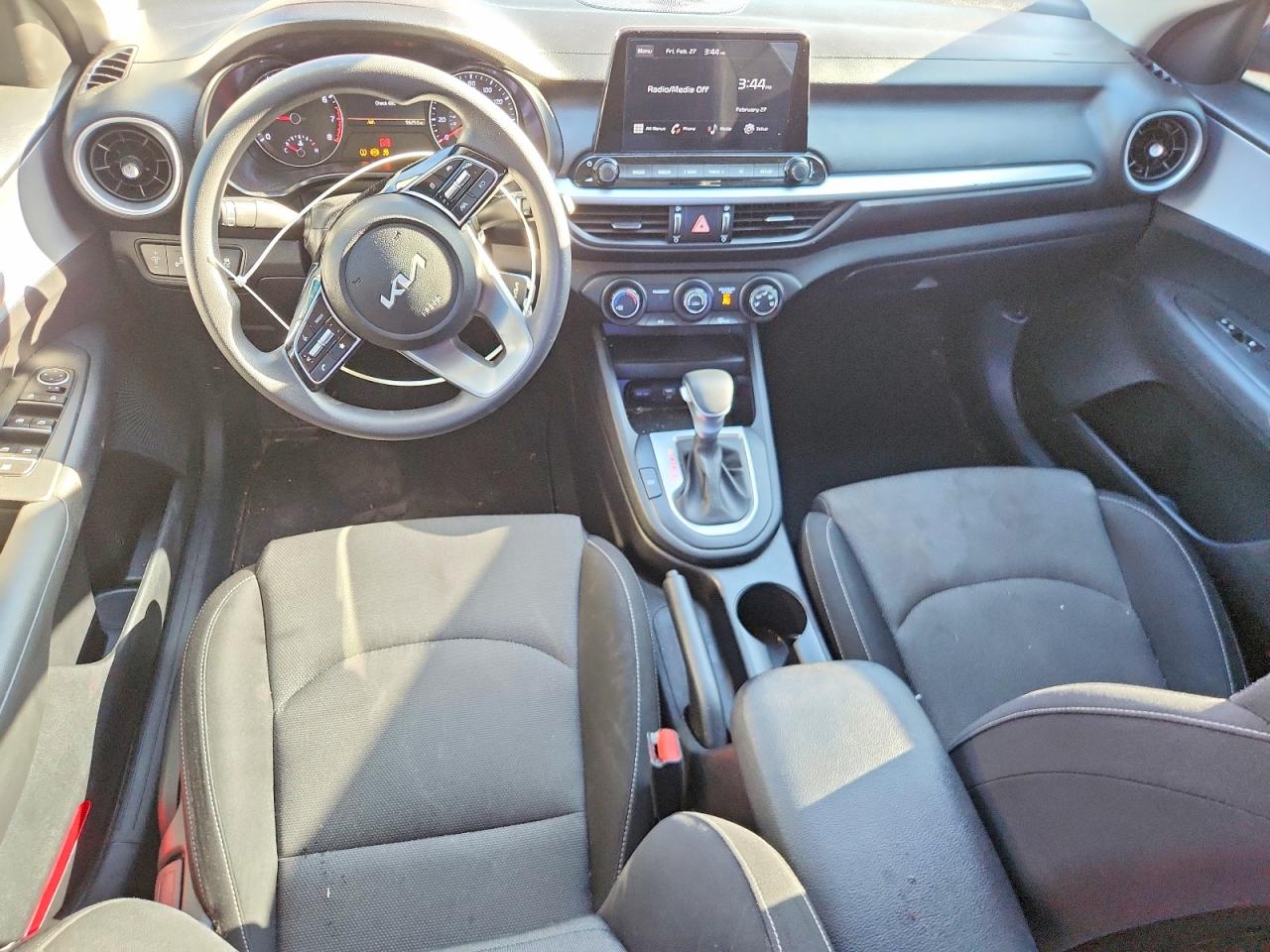 2024 KIA FORTE LXS photo 8
