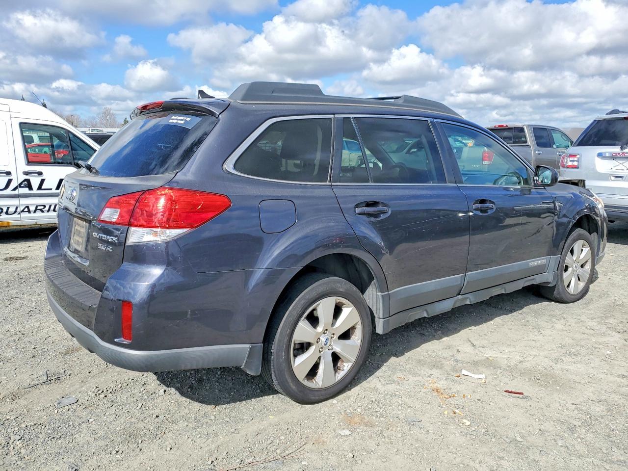 2012 SUBARU OUTBACK 3.6R LIMITED photo 3