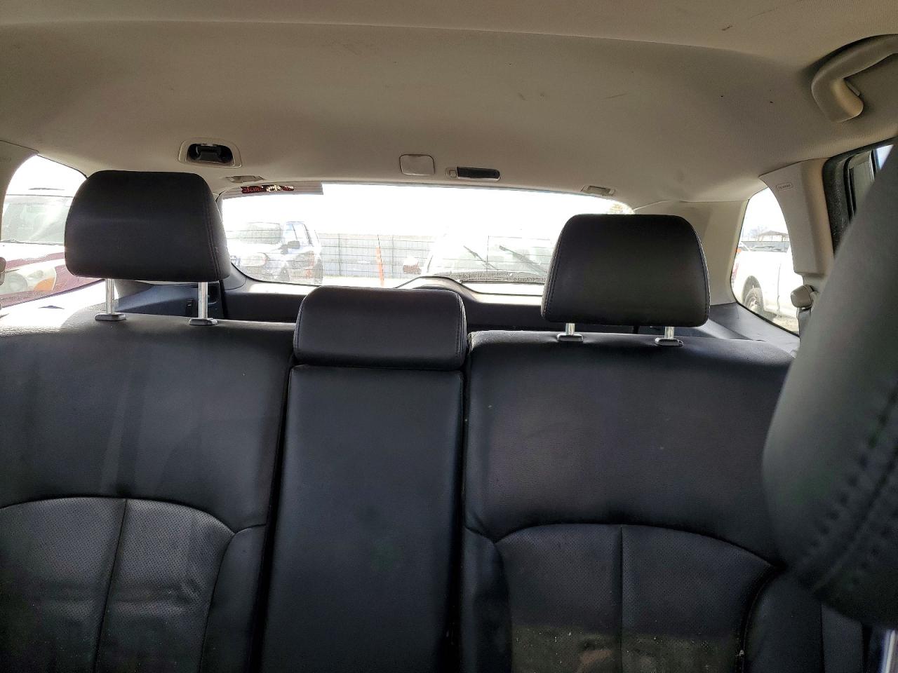 2012 SUBARU OUTBACK 3.6R LIMITED photo 10