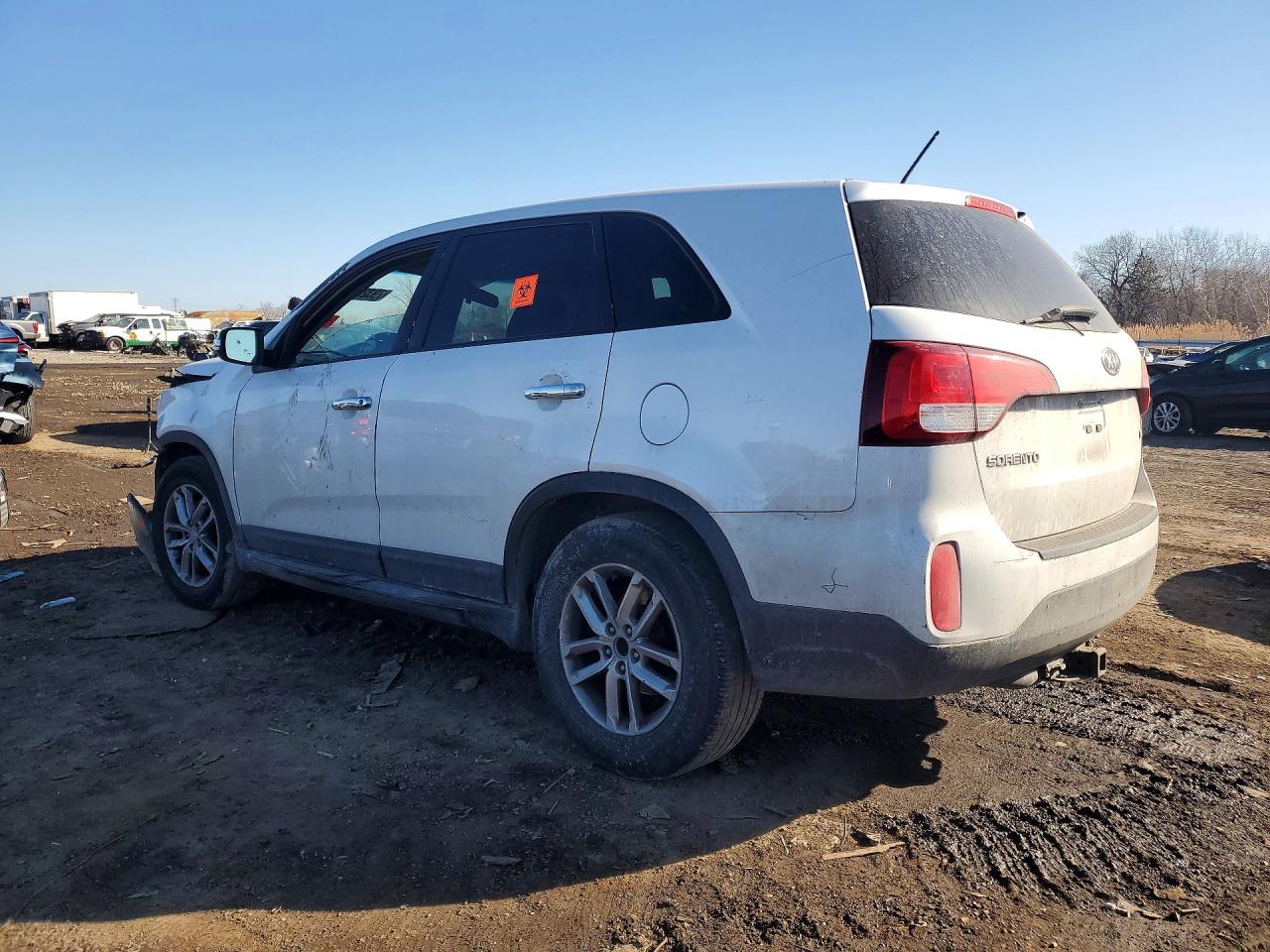2014 KIA SORENTO LX photo 2