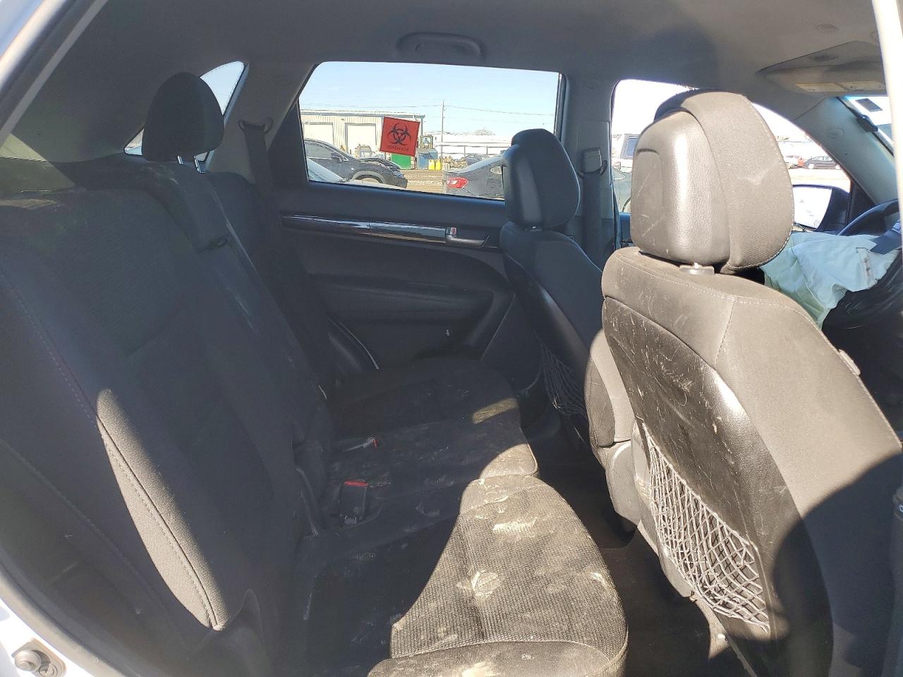 2014 KIA SORENTO LX photo 10