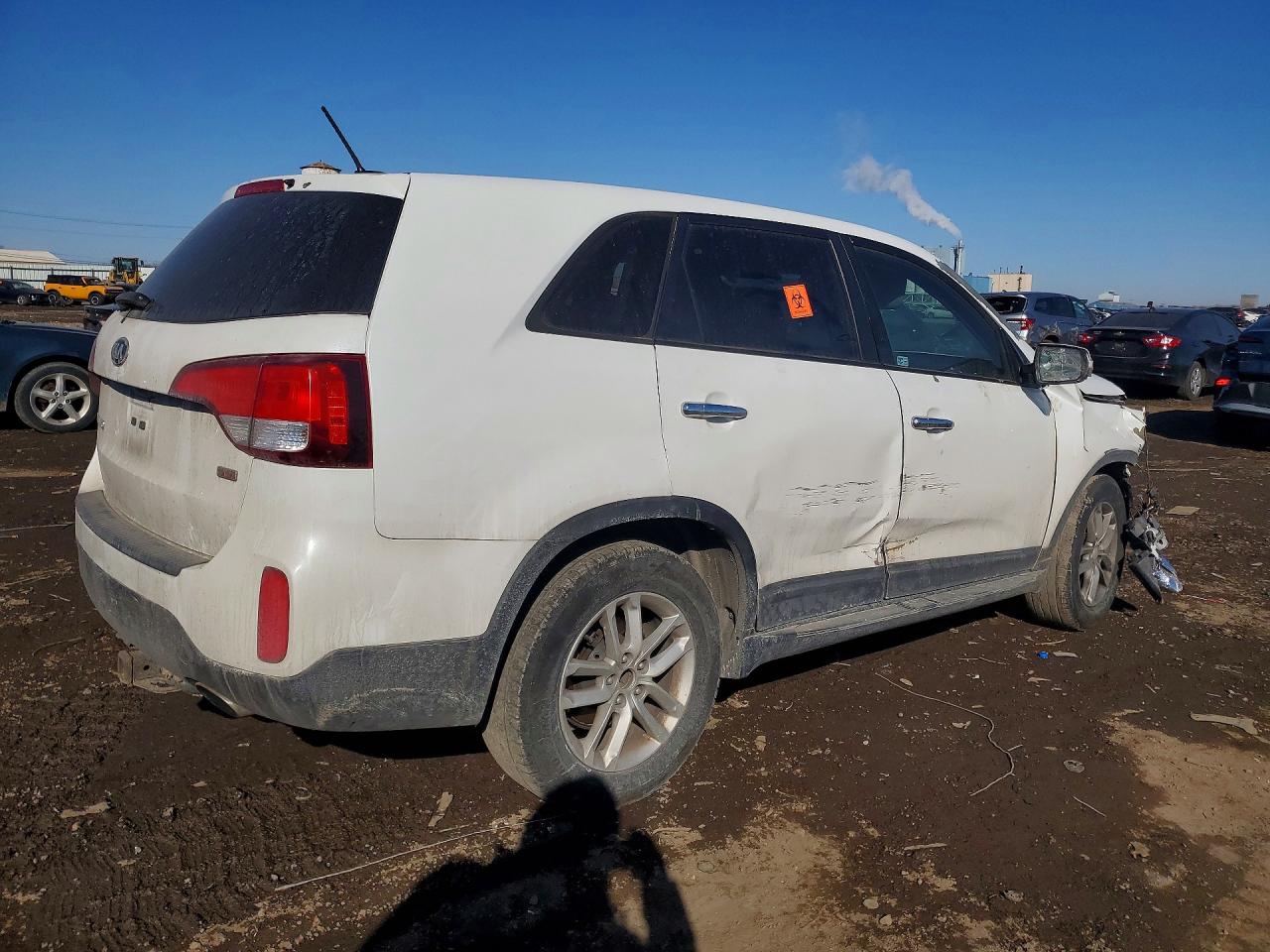 2014 KIA SORENTO LX photo 3