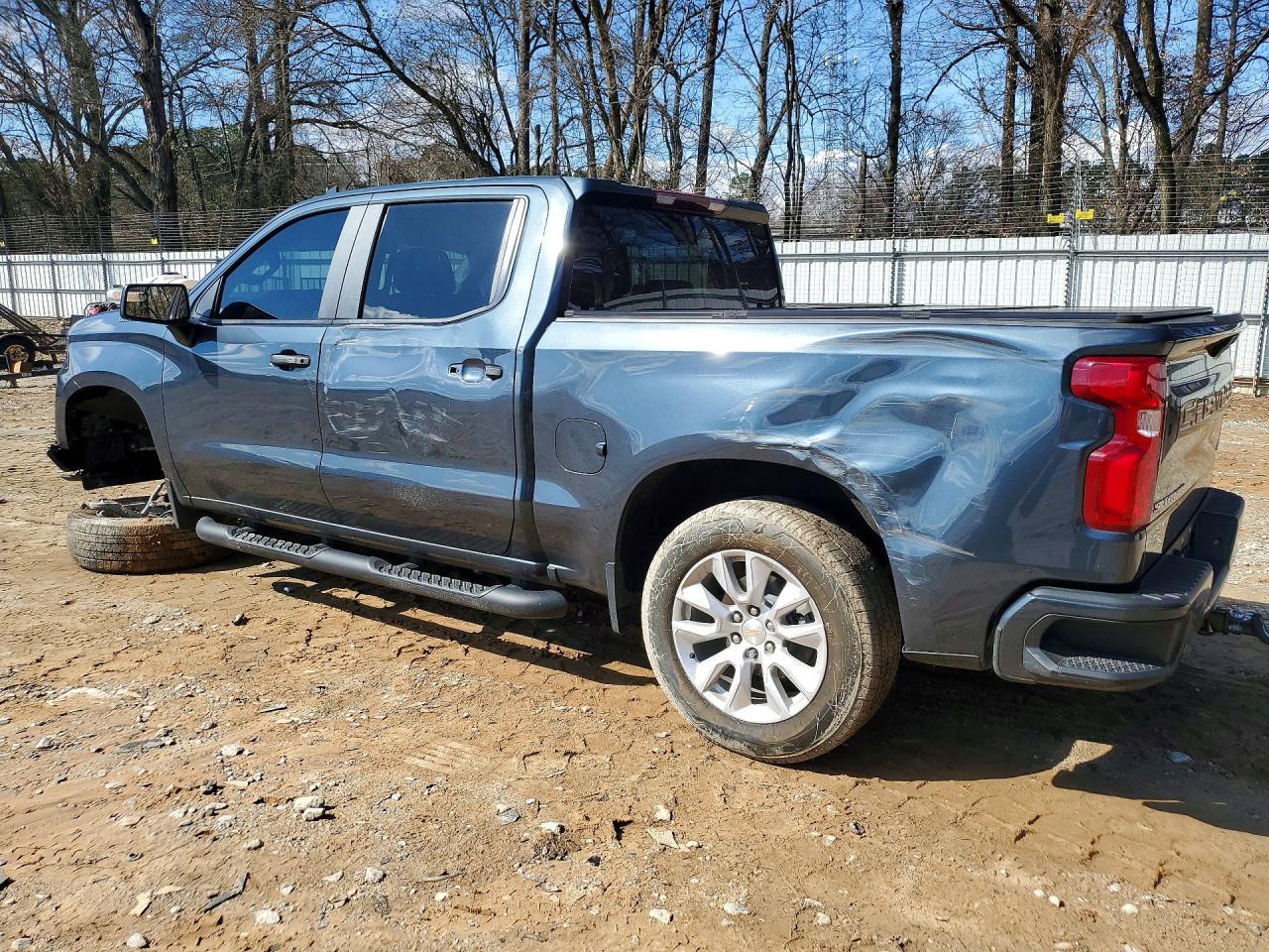 2021 CHEVROLET SILVERADO C1500 CUSTOM photo 2