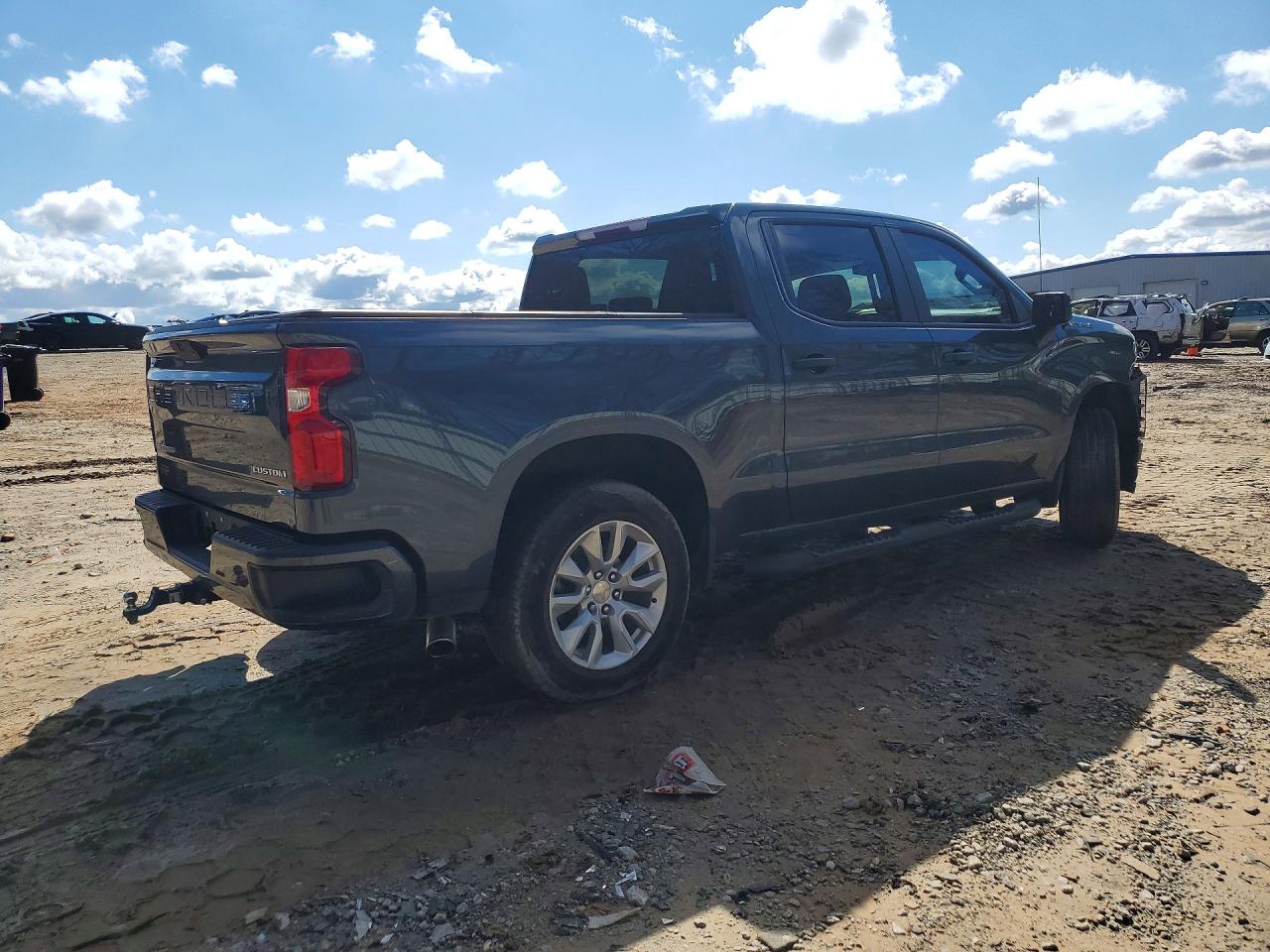 2021 CHEVROLET SILVERADO C1500 CUSTOM photo 3