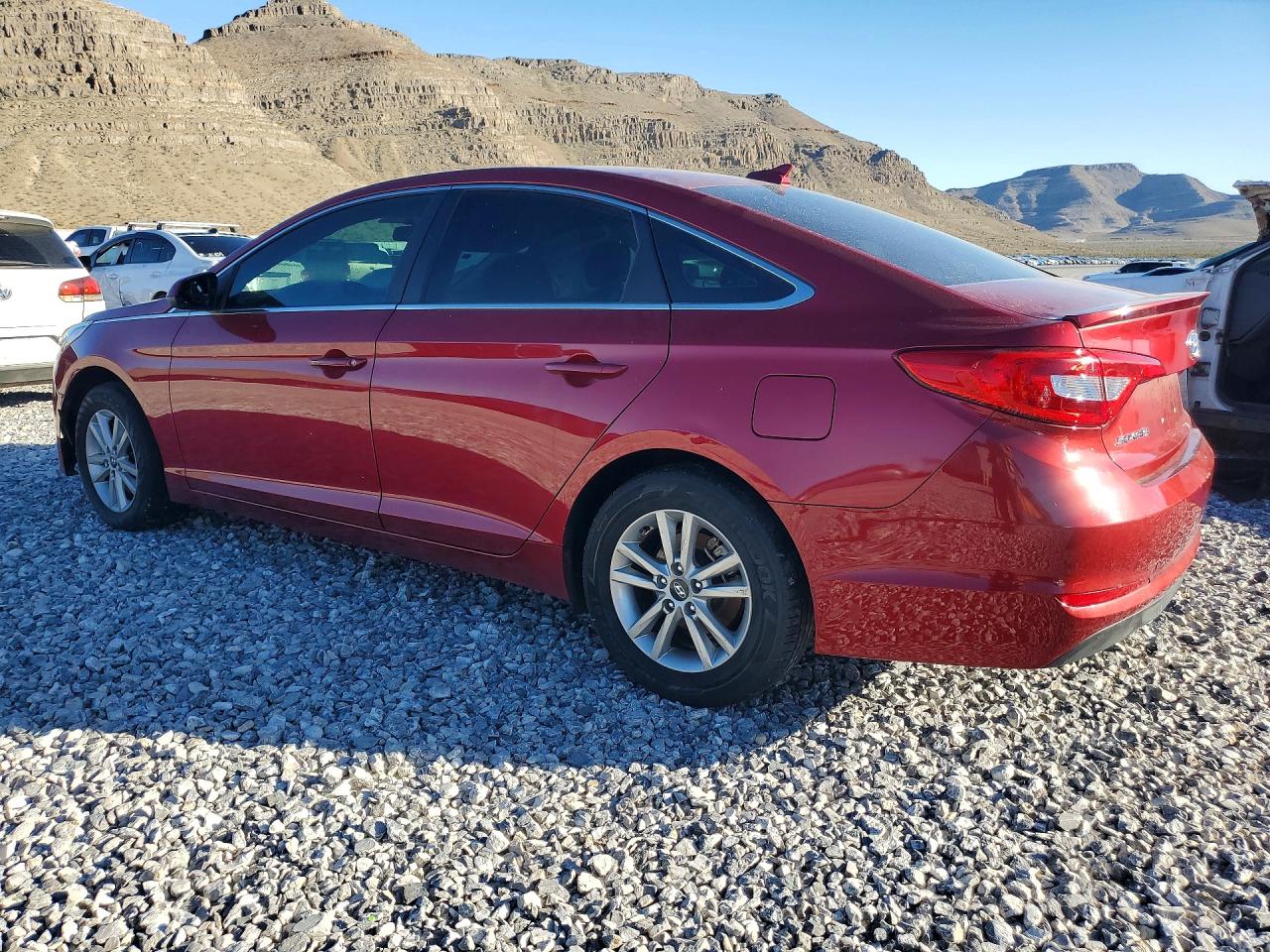 2015 HYUNDAI SONATA SE photo 3