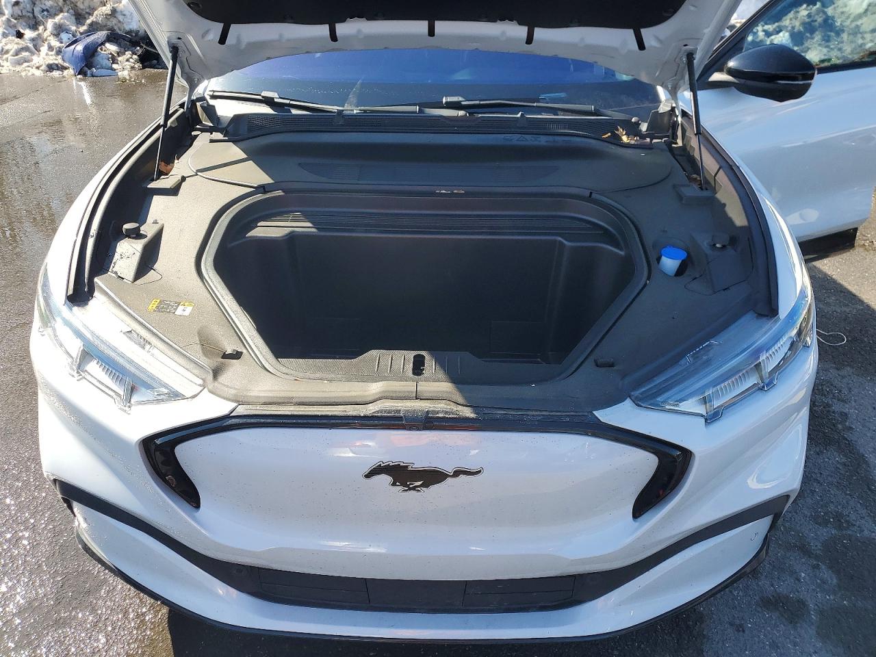2022 FORD MUSTANG MACH-E PREMIUM photo 31