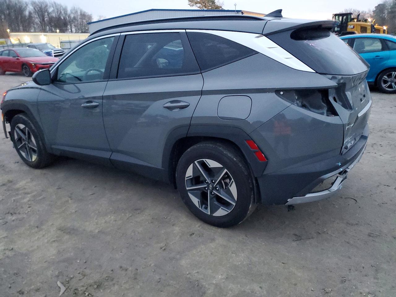 2025 HYUNDAI TUCSON SEL photo 2