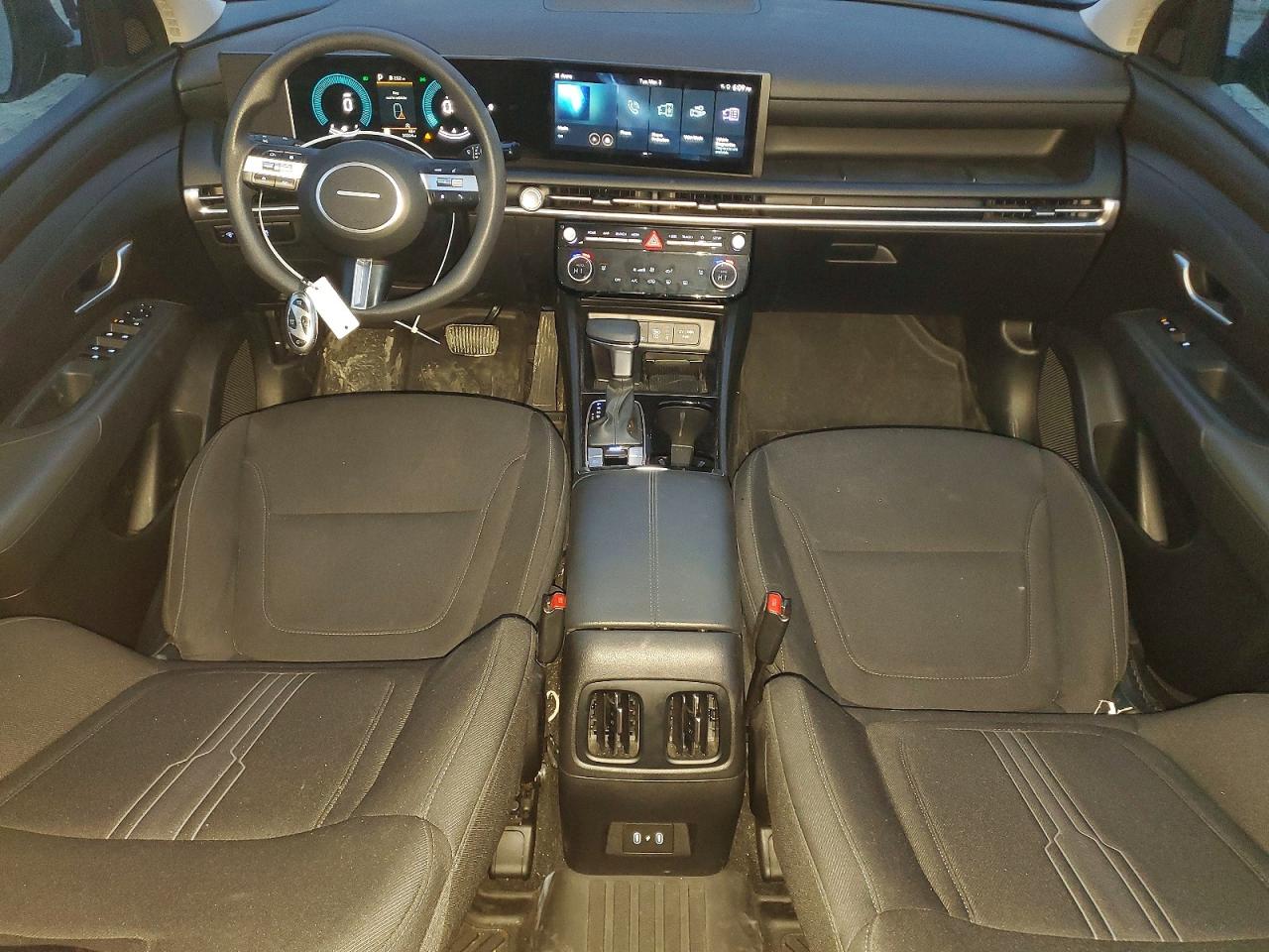 2025 HYUNDAI TUCSON SEL photo 8