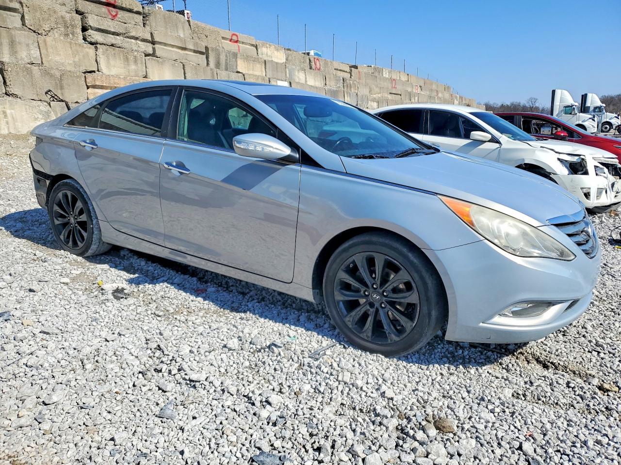 2011 HYUNDAI SONATA LIMITED 2.0T photo 10