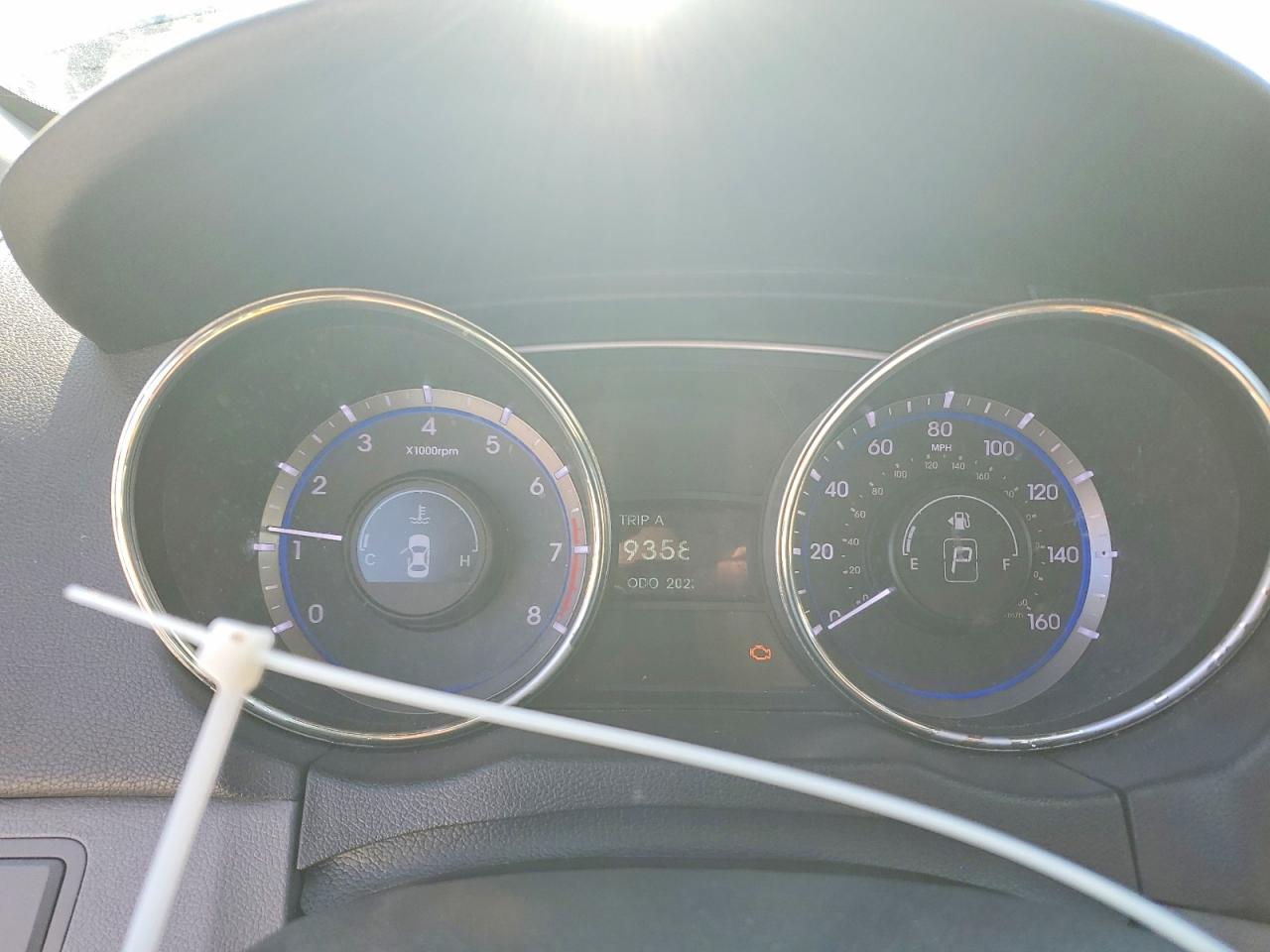 2011 HYUNDAI SONATA LIMITED 2.0T photo 25