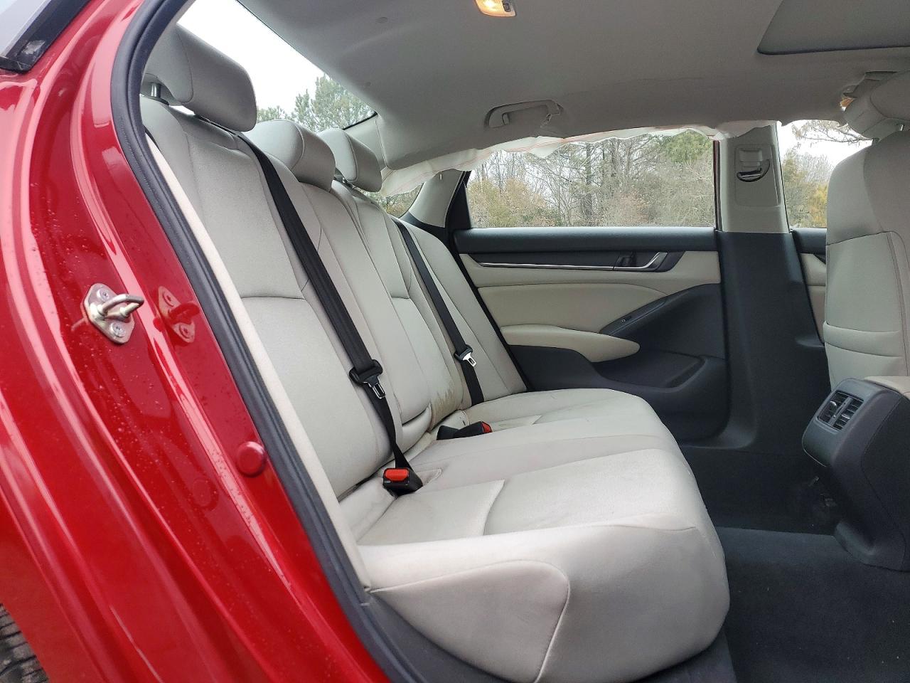 2020 HONDA ACCORD EX photo 28