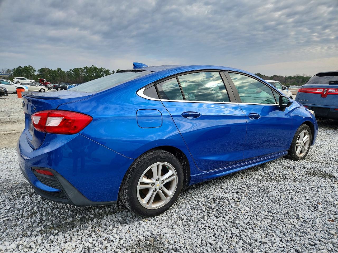 2017 CHEVROLET CRUZE LT photo 7