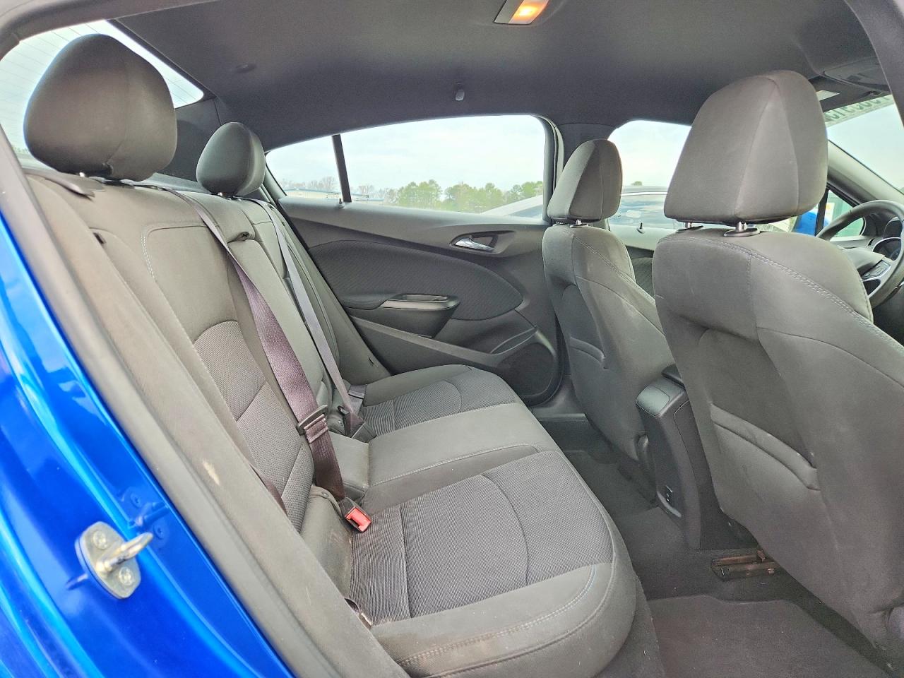 2017 CHEVROLET CRUZE LT photo 28