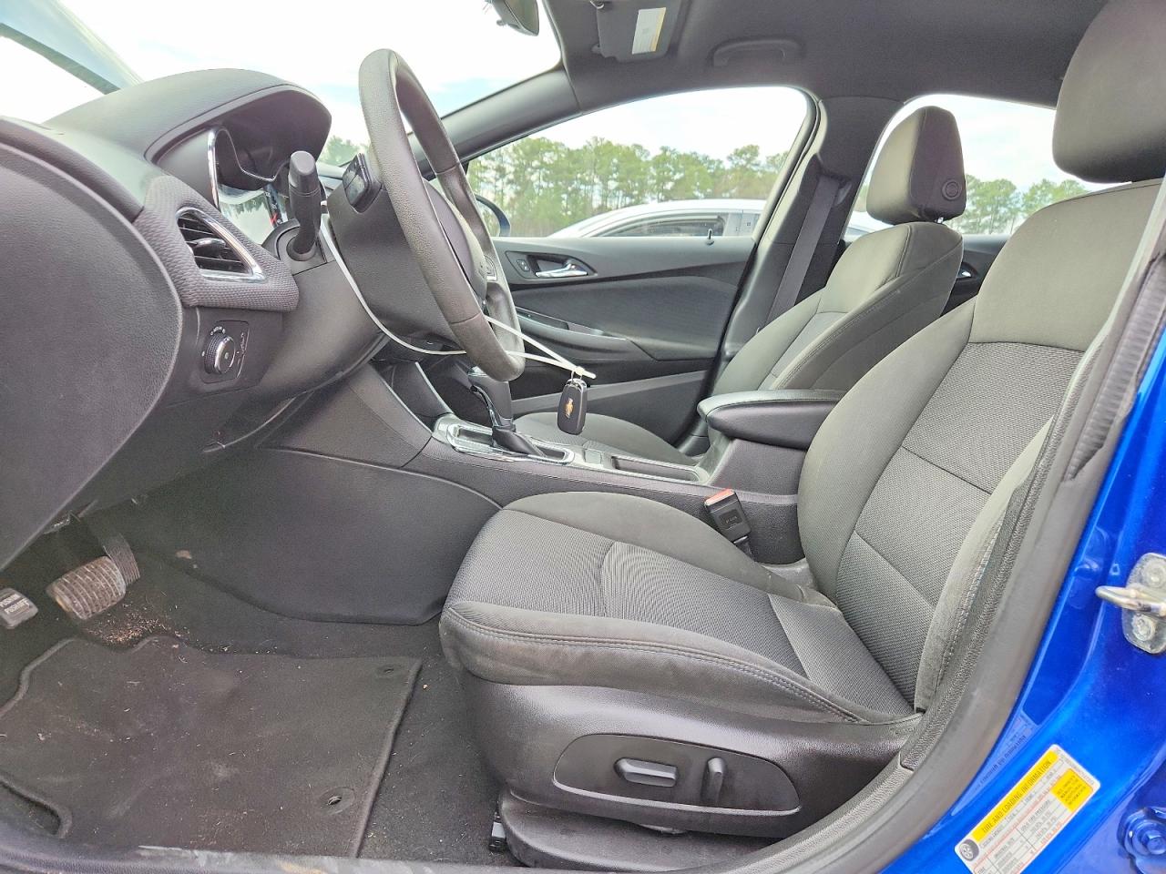 2017 CHEVROLET CRUZE LT photo 19