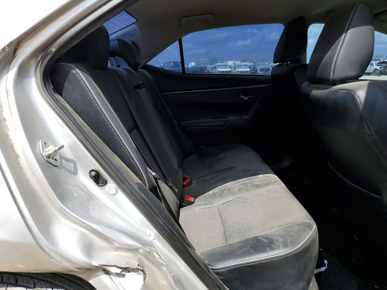 2015 TOYOTA COROLLA S PLUS photo 19