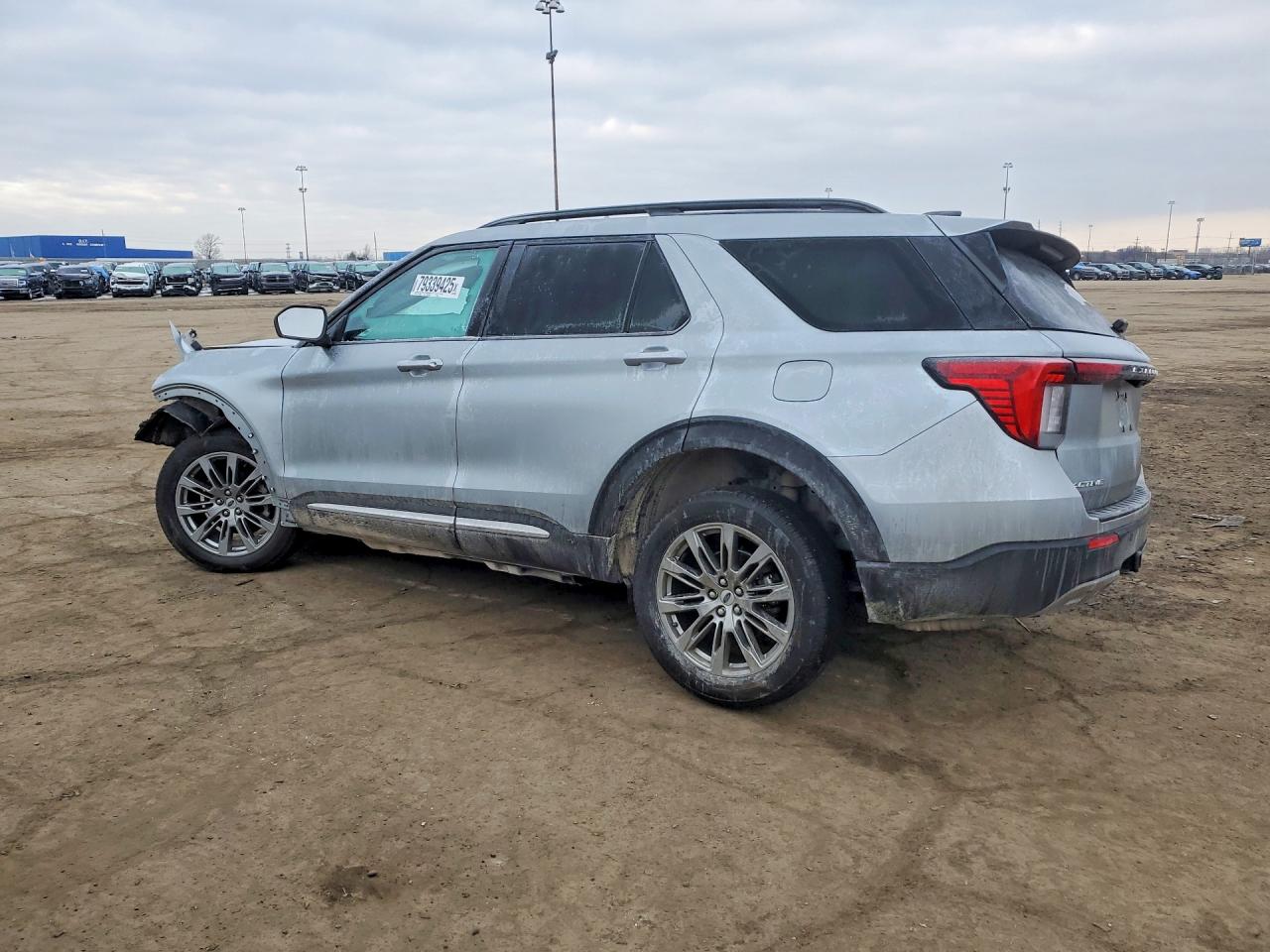 2025 FORD EXPLORER ACTIVE photo 2