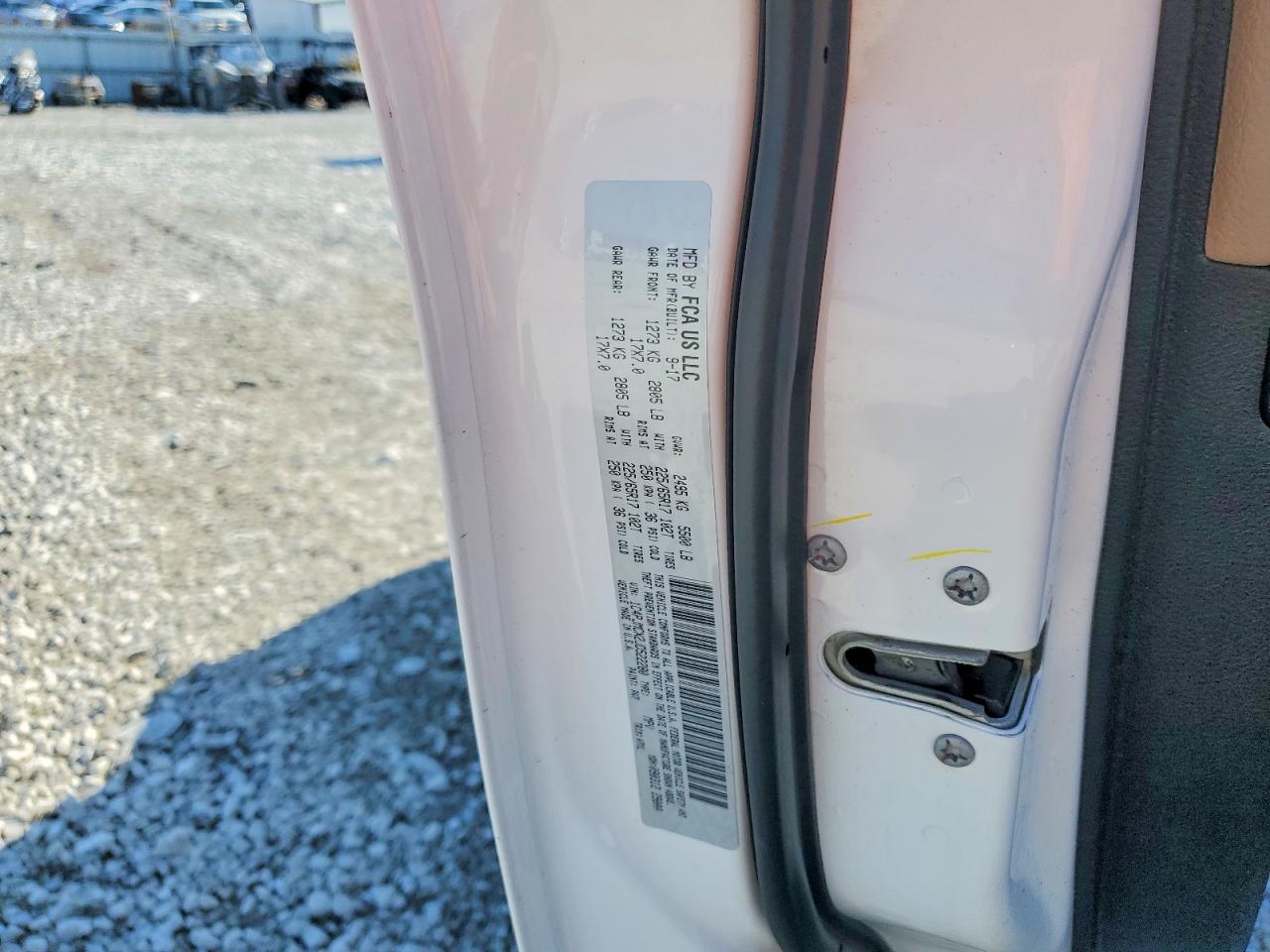 2018 JEEP CHEROKEE LATITUDE photo 25