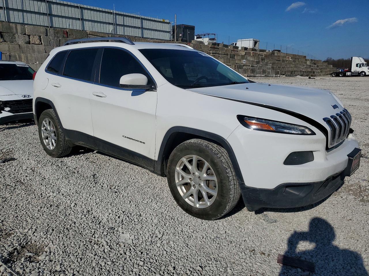 2018 JEEP CHEROKEE LATITUDE photo 7