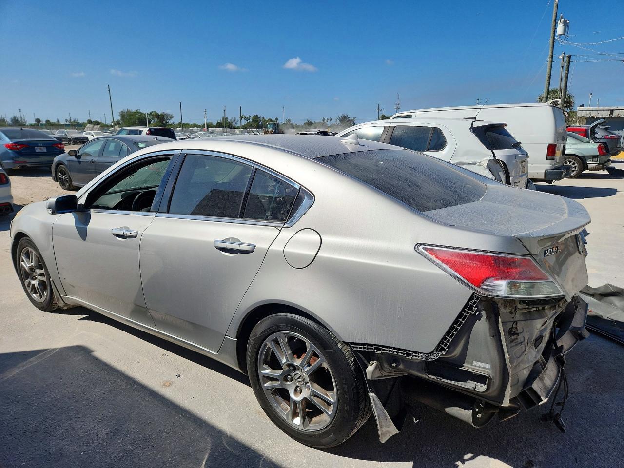 2010 ACURA TL photo 2