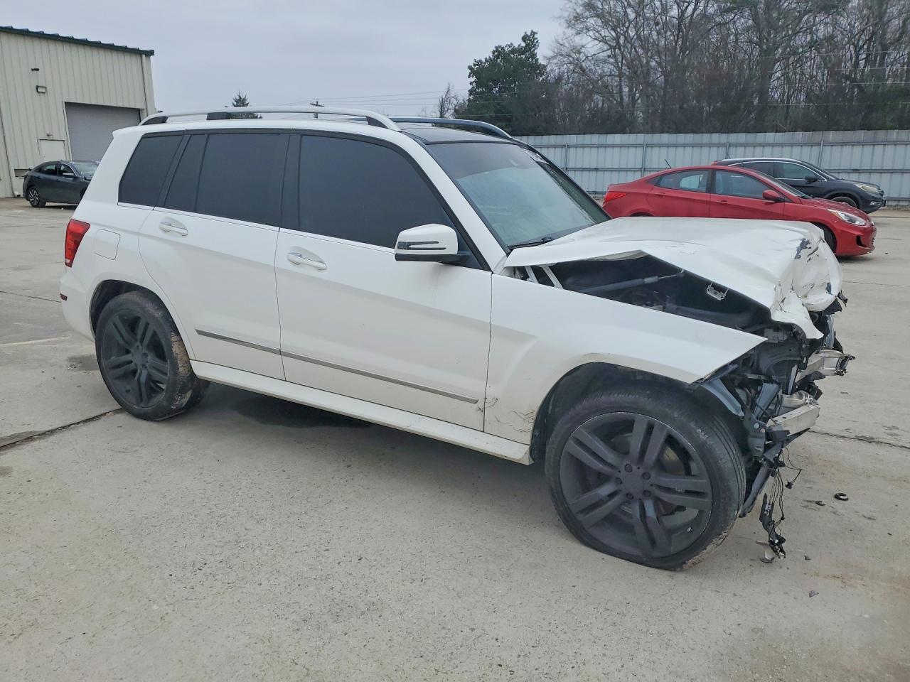 2015 MERCEDES-BENZ GLK 350 photo 4