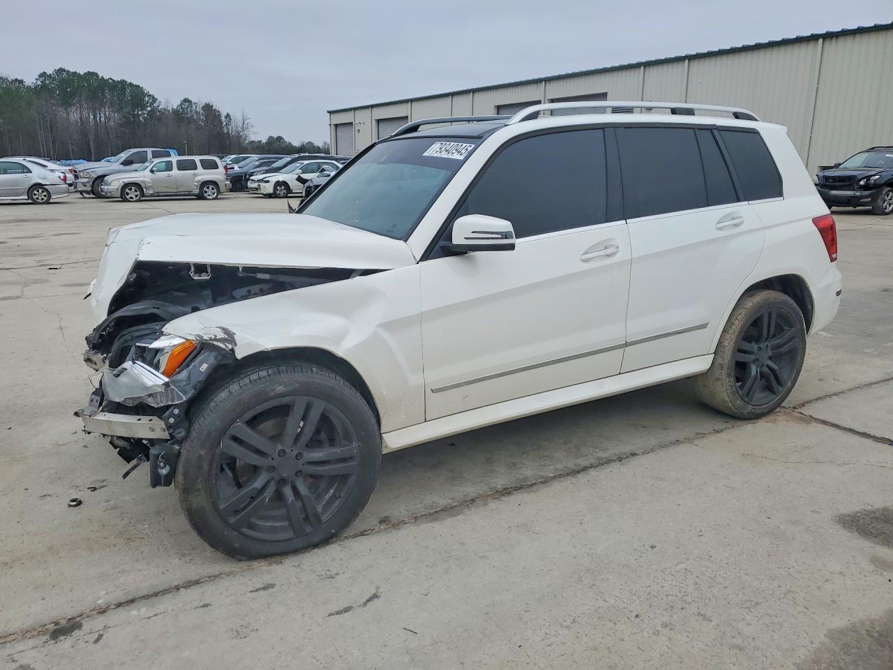 2015 MERCEDES-BENZ GLK