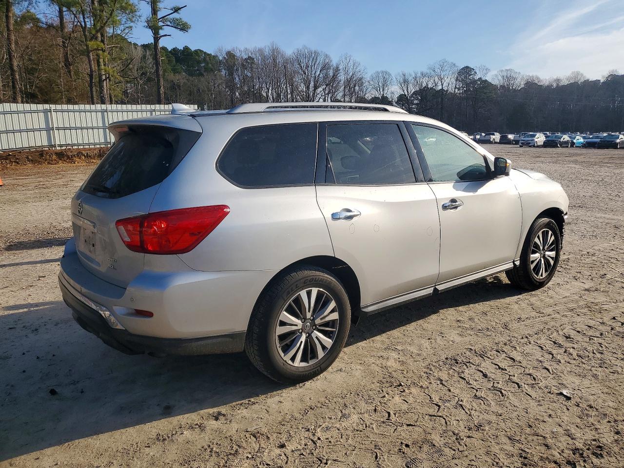 2020 NISSAN PATHFINDER SL photo 5
